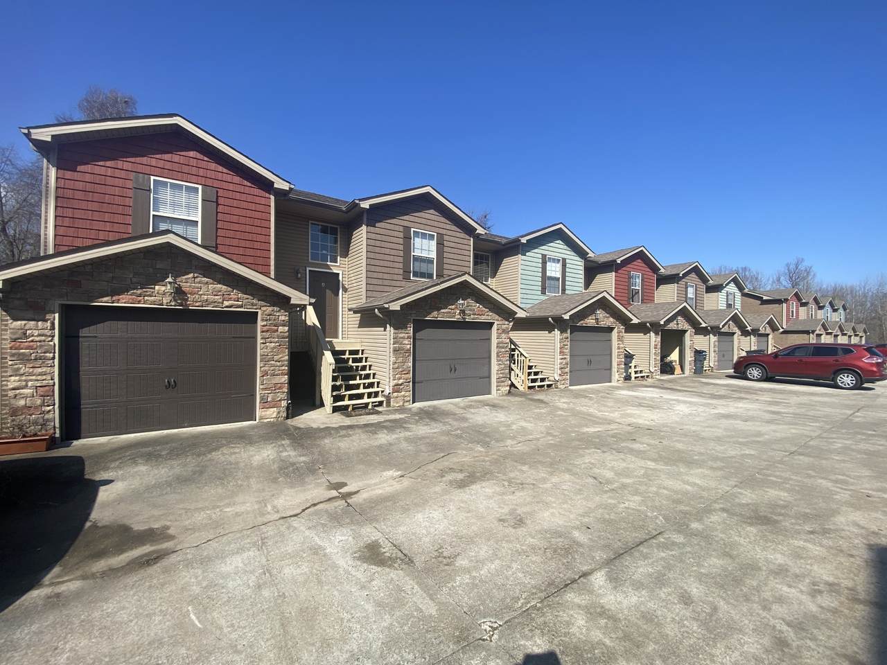 1732 Thistlewood Dr - Photo 1