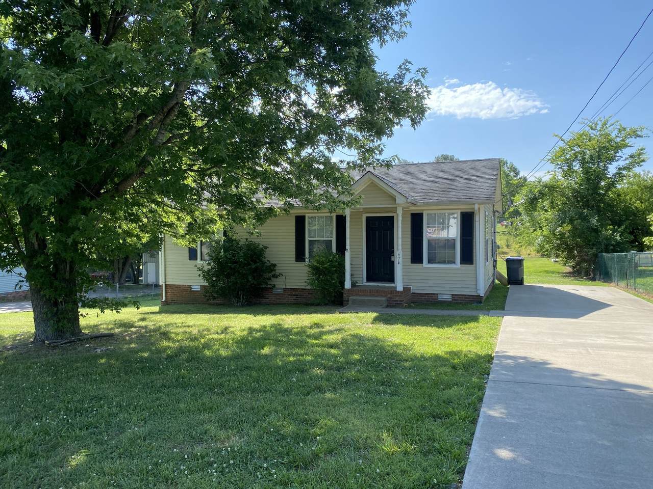670 Artic Avenue - Photo 1