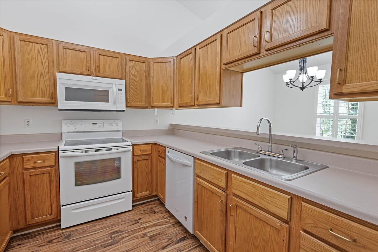 119 Lake Chateau Dr - Photo 1