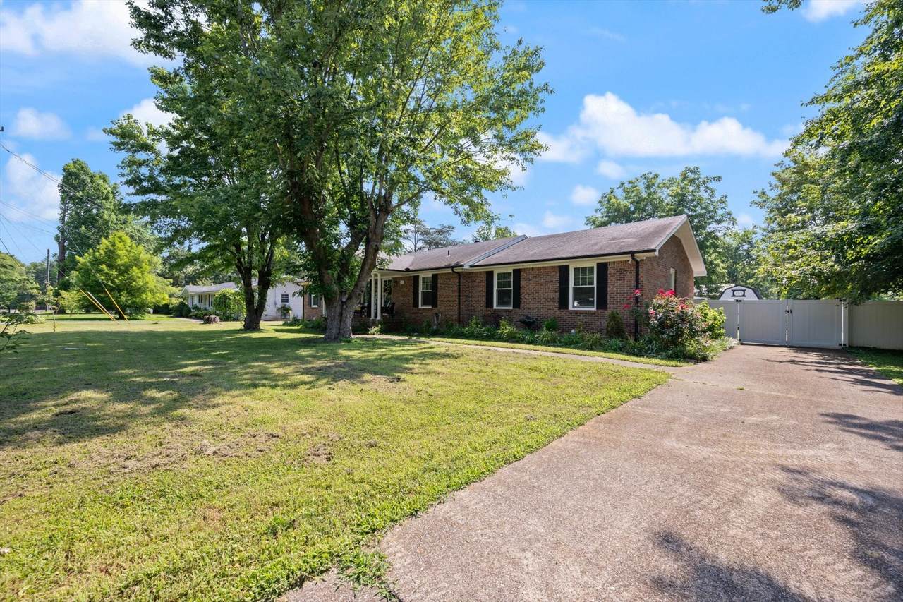 https://bt-photos.global.ssl.fastly.net/nashville/1280_boomver_1_RTC2923705-1.jpg