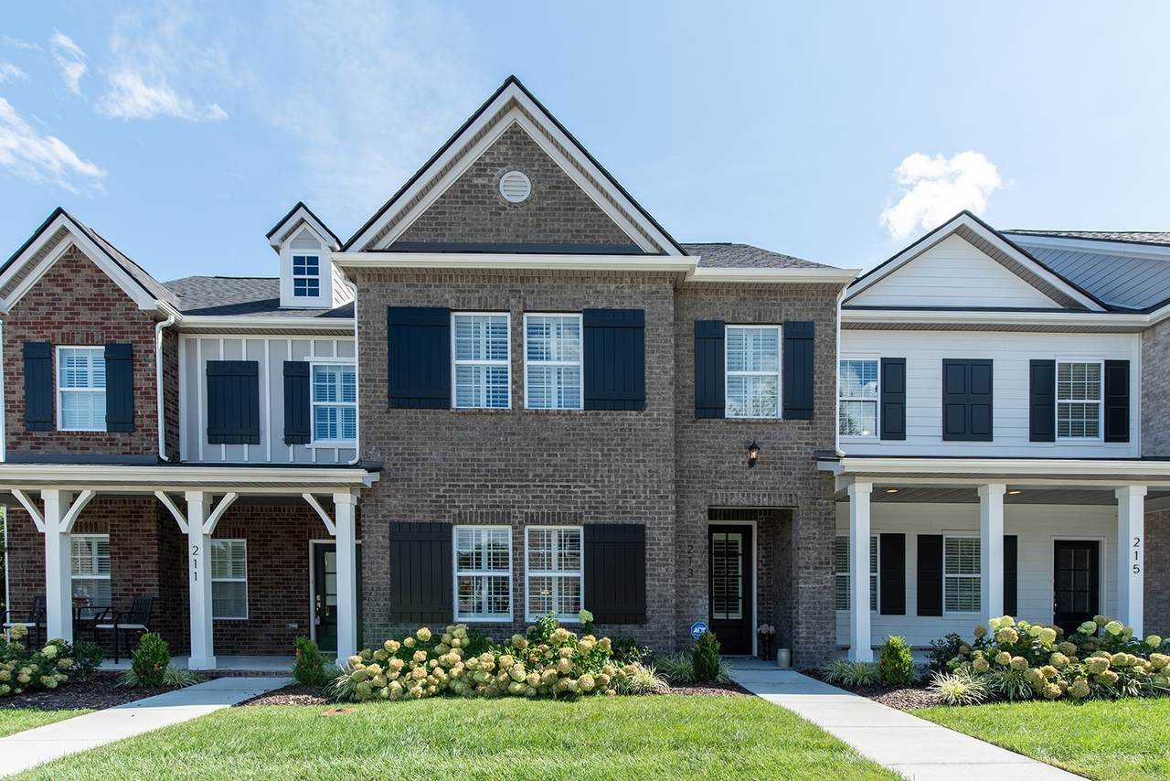 213 Grandstand Blvd - Photo 1