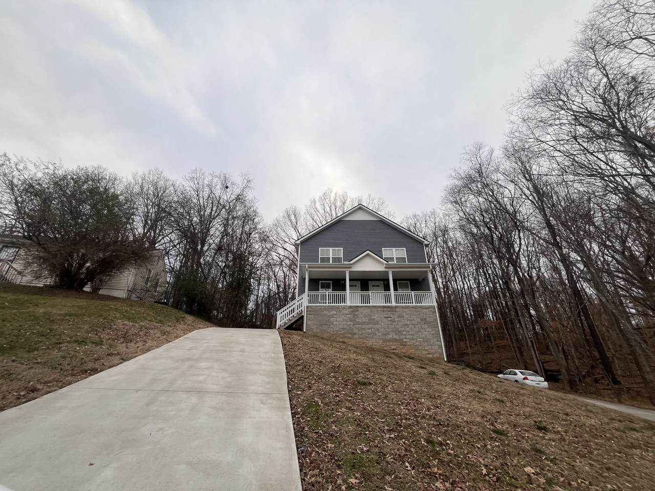 114 Valley View Cir - Photo 1