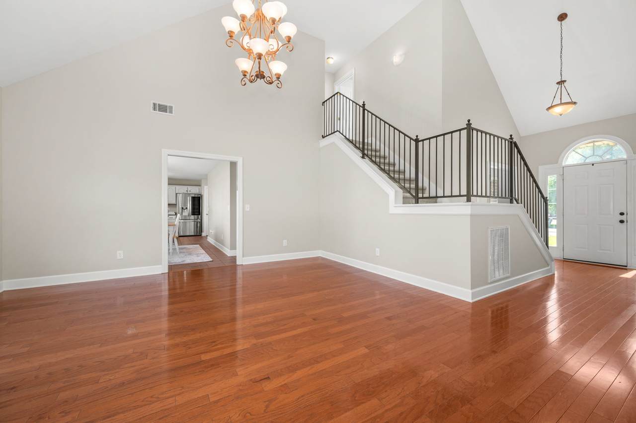 https://bt-photos.global.ssl.fastly.net/nashville/1280_boomver_1_RTC2924154-1.jpg