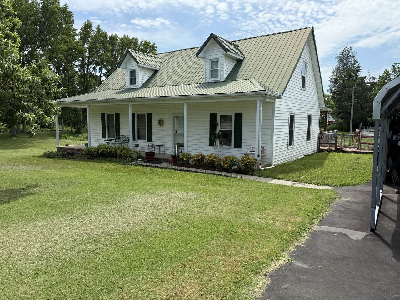 https://bt-photos.global.ssl.fastly.net/nashville/1280_boomver_1_RTC2924310-1.jpg
