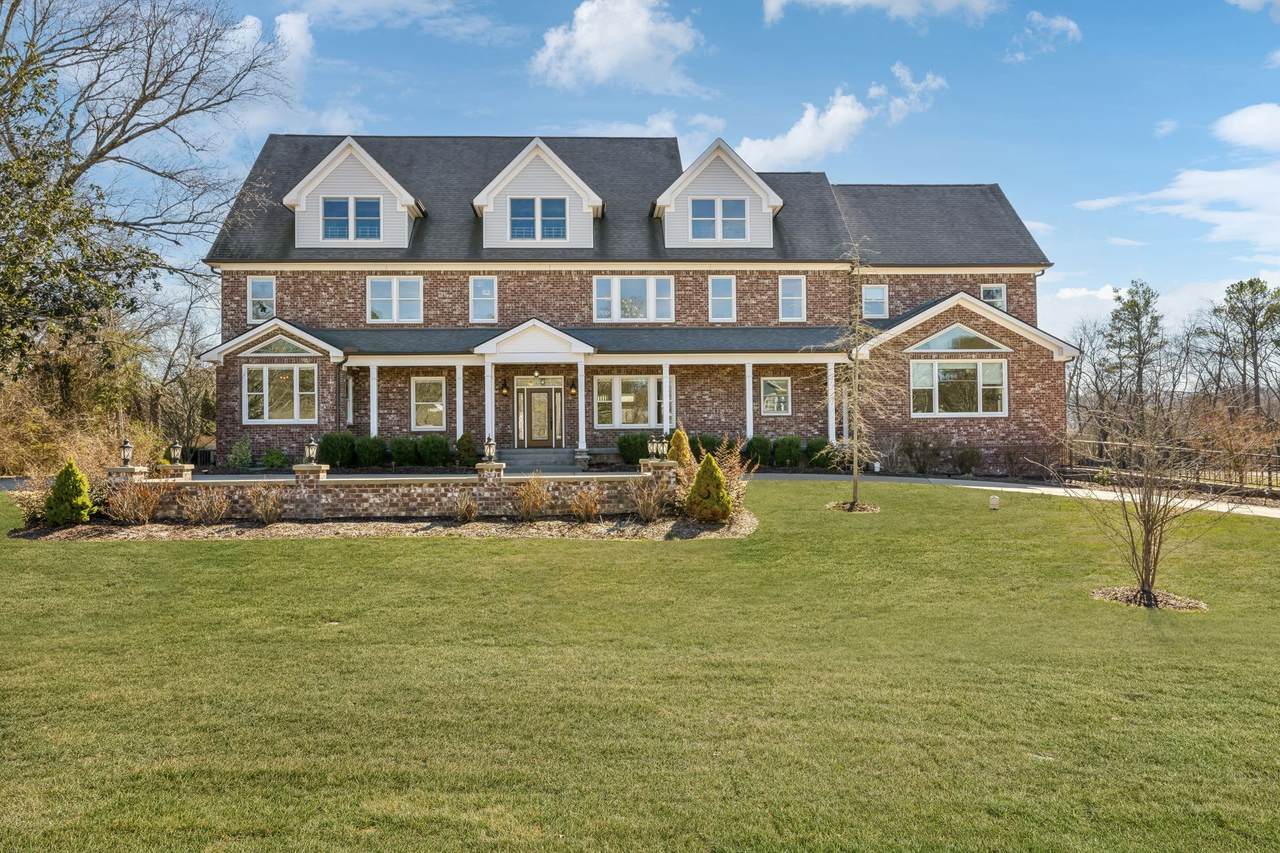 5111 Meadowlake Rd - Photo 1