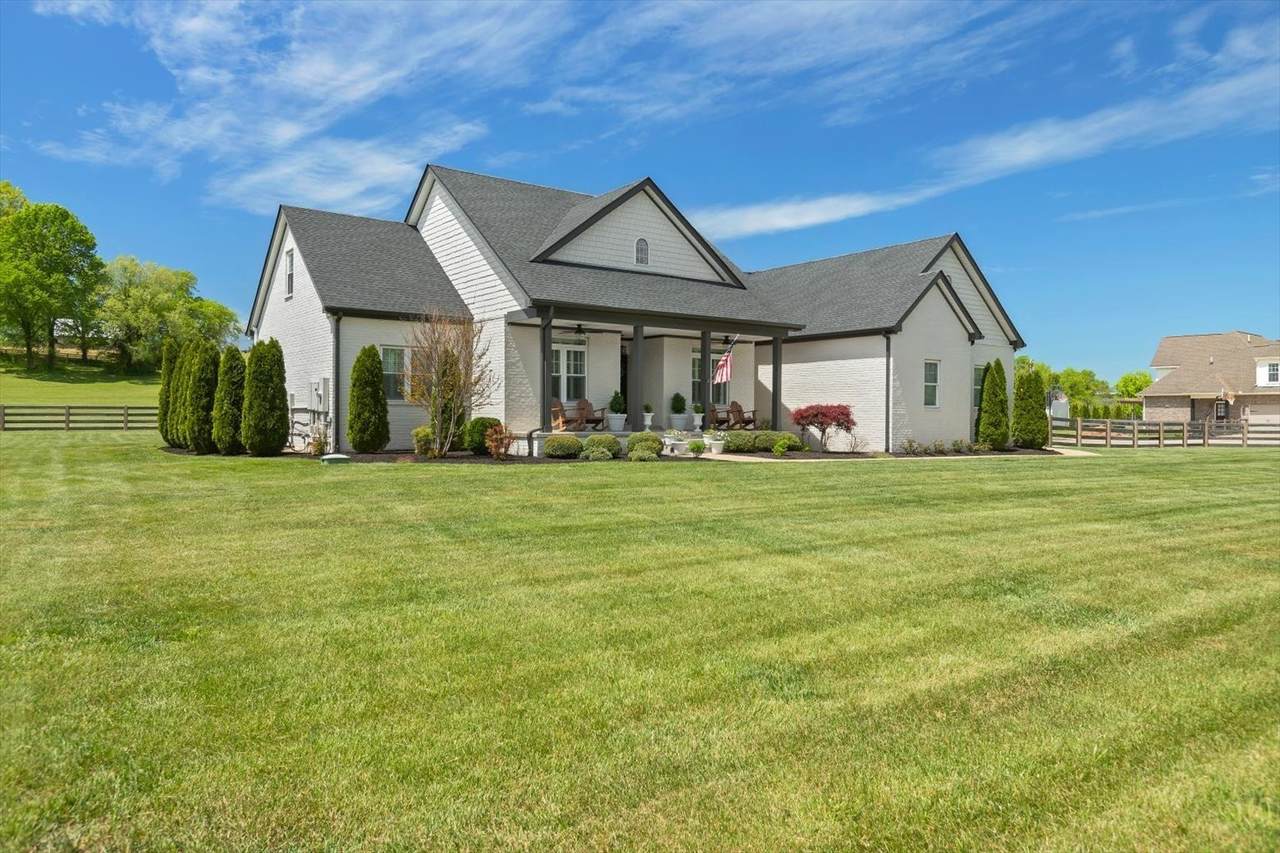 427 Carters Creek Pike - Photo 1
