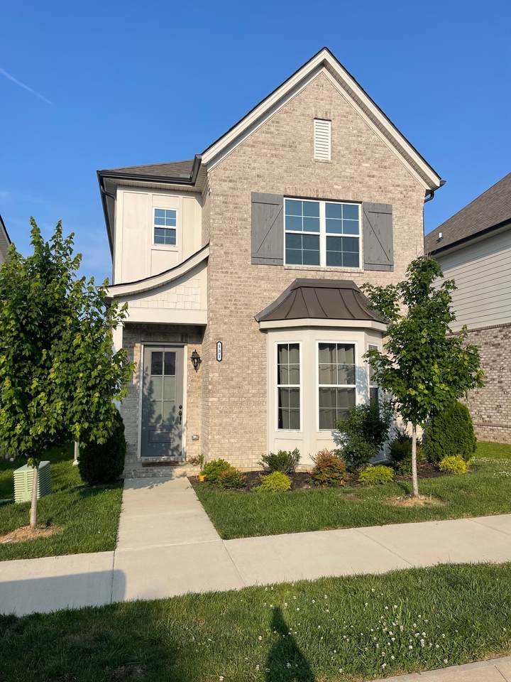 131 Oasis Dr - Photo 1
