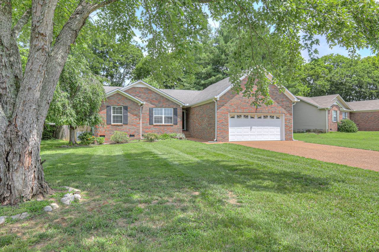 2902 Crenshaw Ct - Photo 1