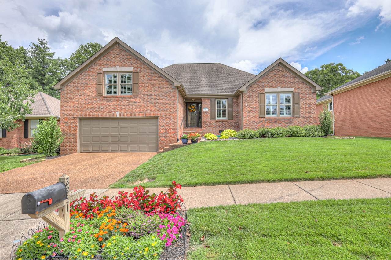 2231 Winder Cir - Photo 1