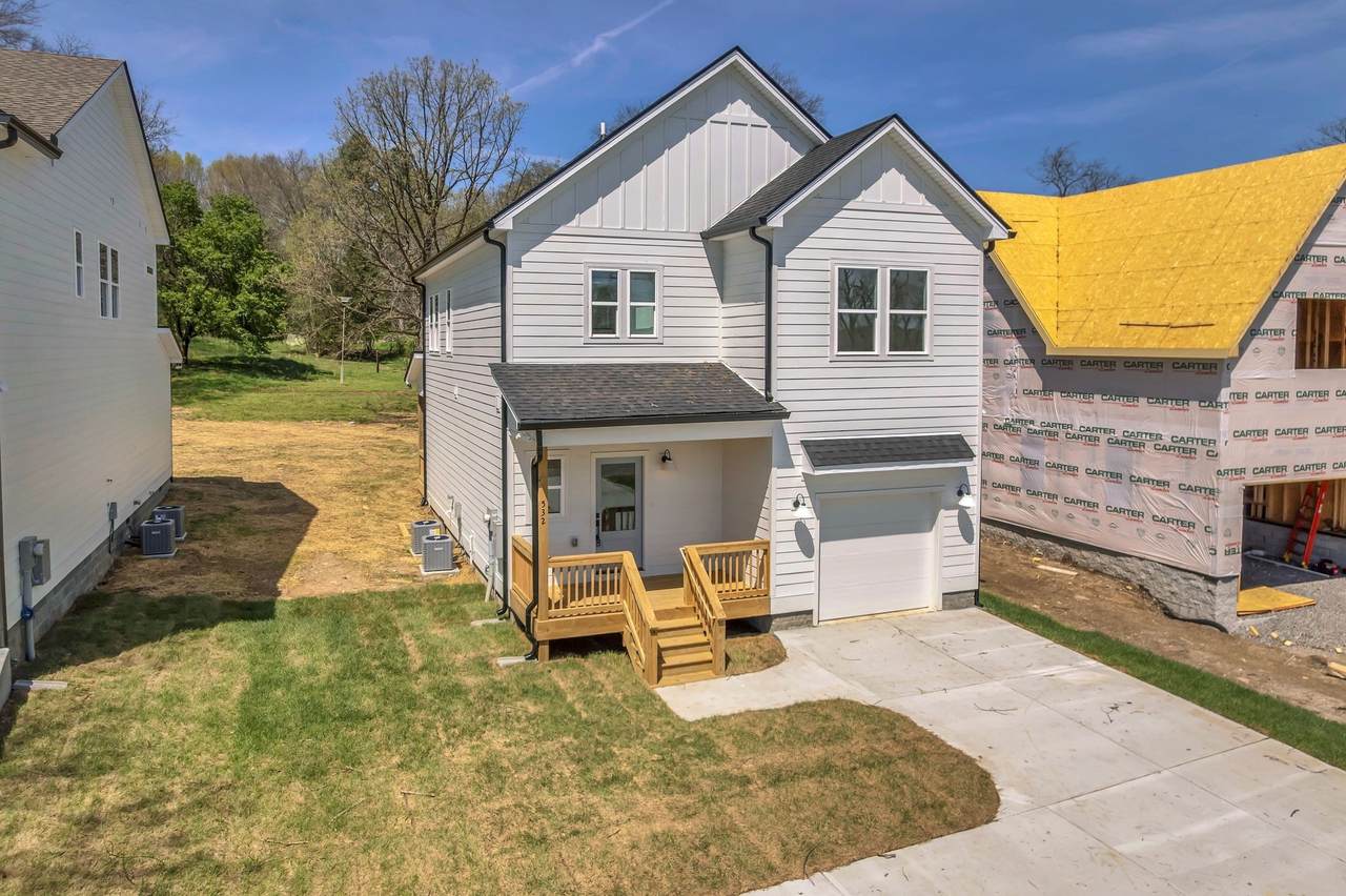 532 Green Ln - Photo 1