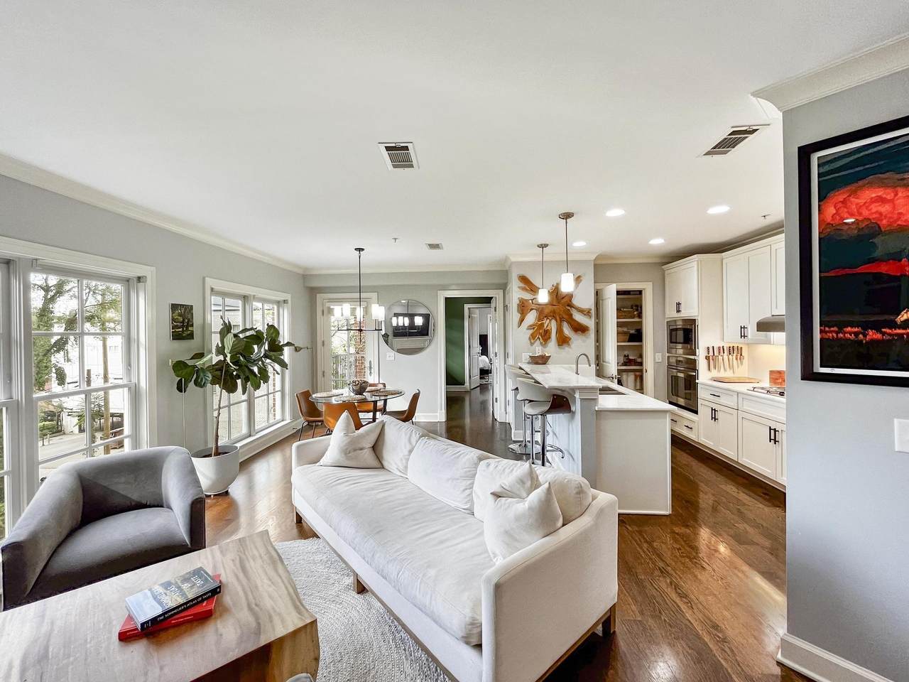 3210 W End Cir - Photo 1