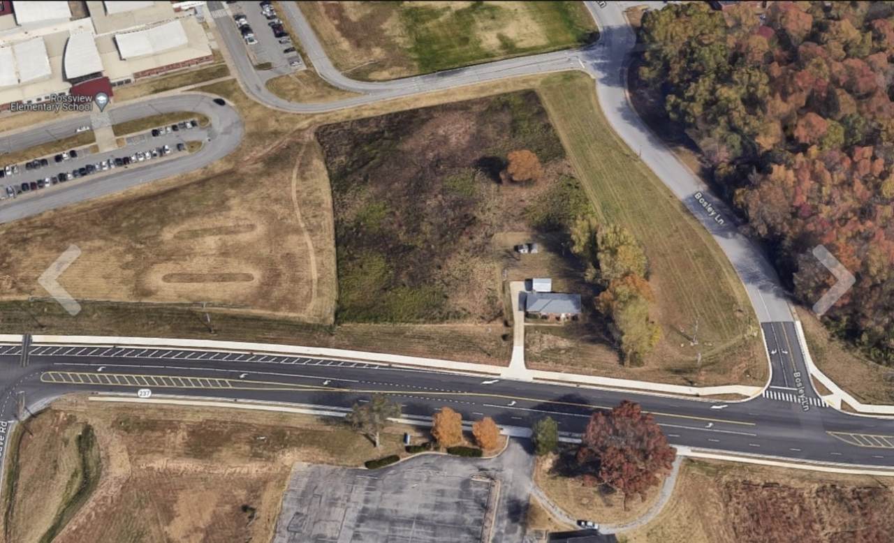 1231 Rossview Rd - Photo 1