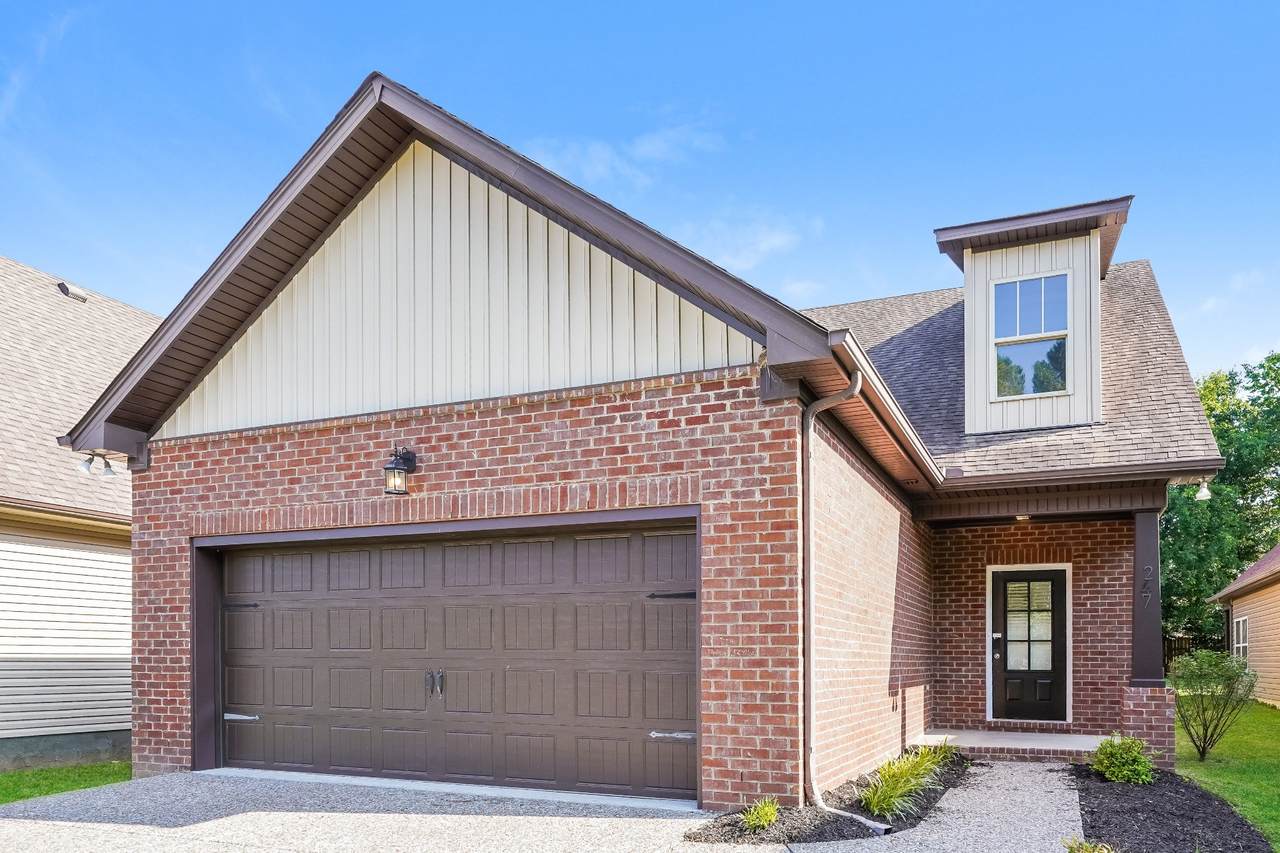 247 Donna Dr - Photo 1
