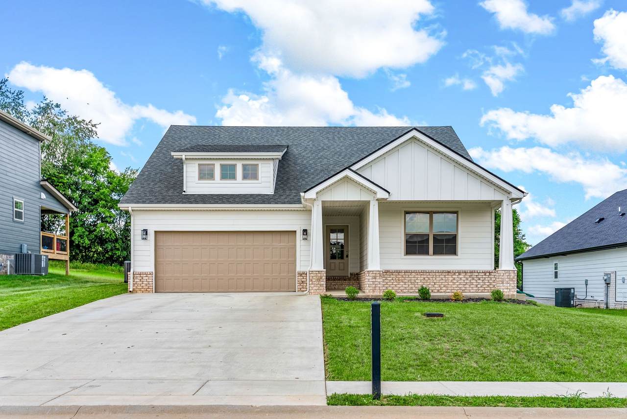 345 Frontier Dr - Photo 1