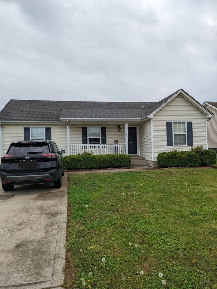 519 Oakmont Dr - Photo 1