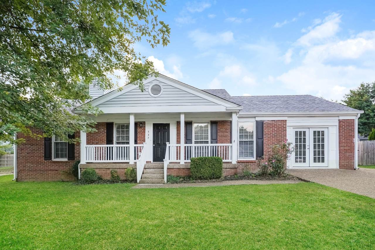 537 Riverview Dr - Photo 1