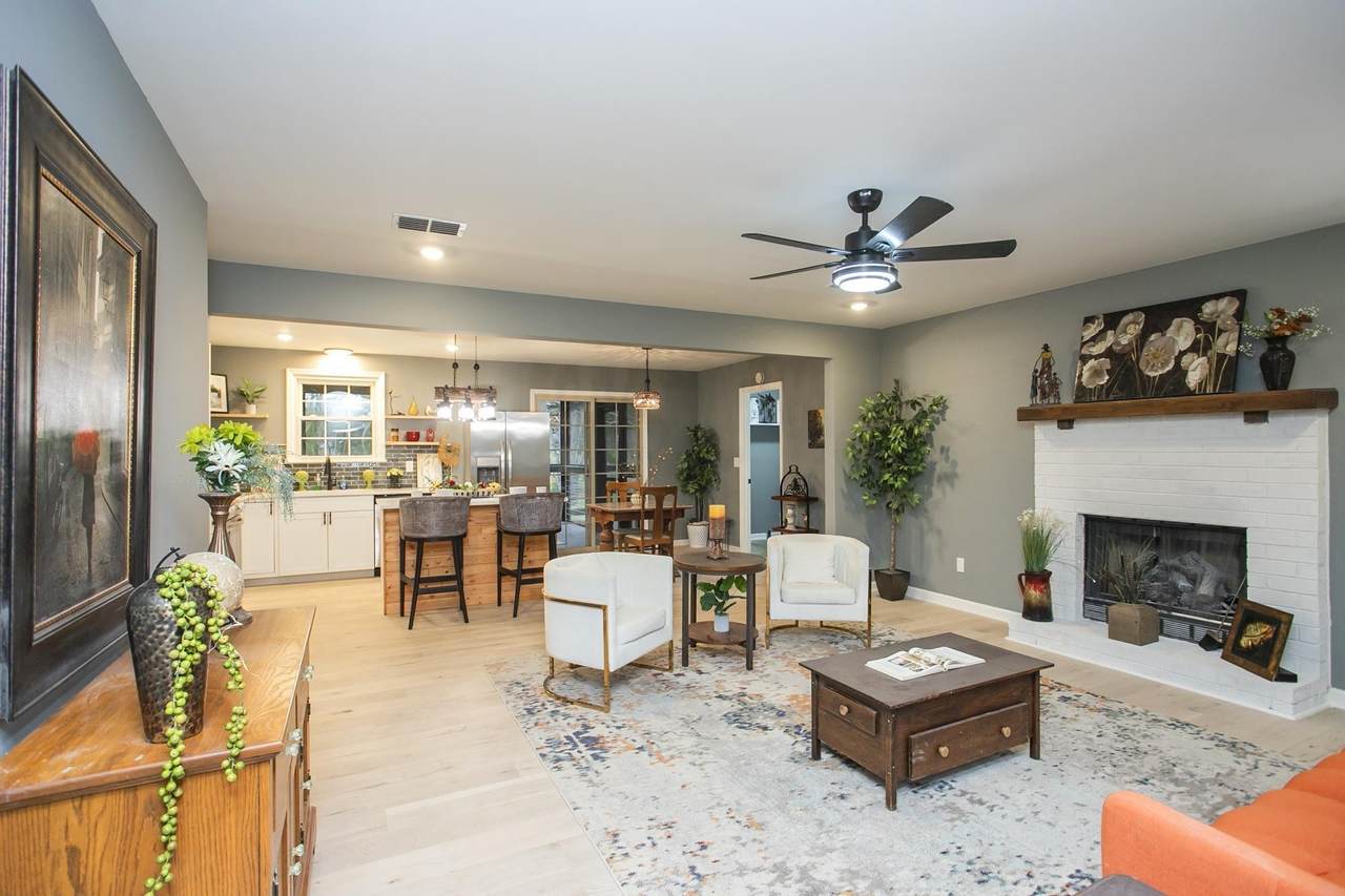 712 Stewart Valley Dr - Photo 1