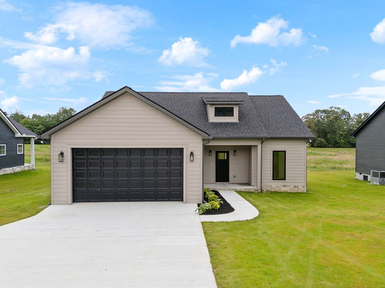 815 Oconner St - Photo 1