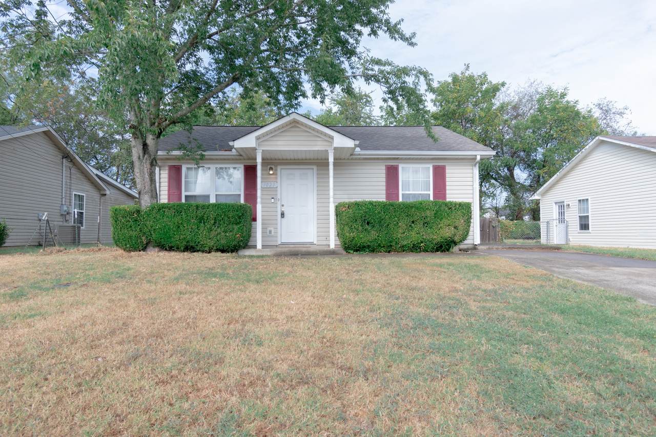 1023 Shadow Ridge Ave - Photo 1