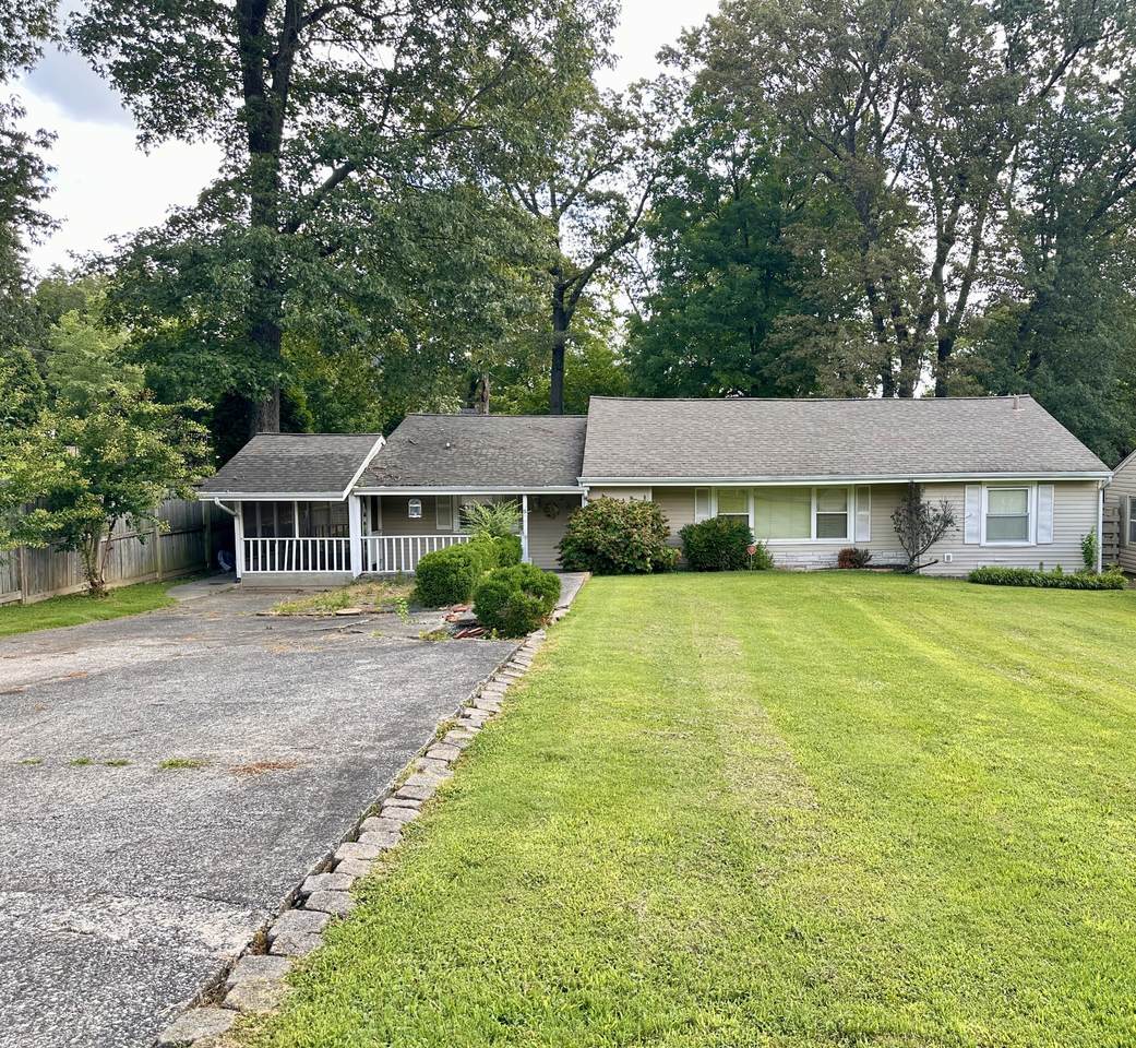 234 Ridgewood Ave - Photo 1