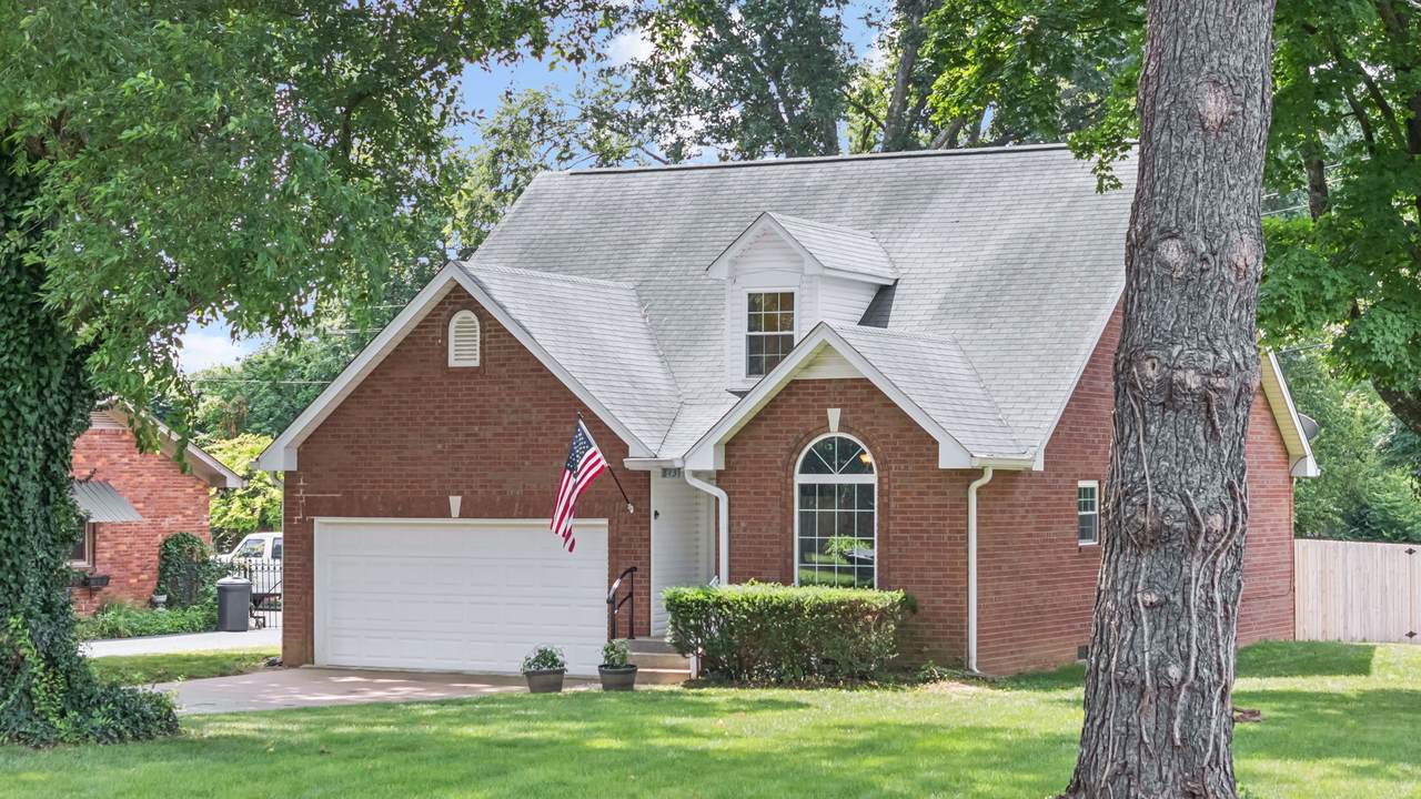 843 Kathy Cir - Photo 1