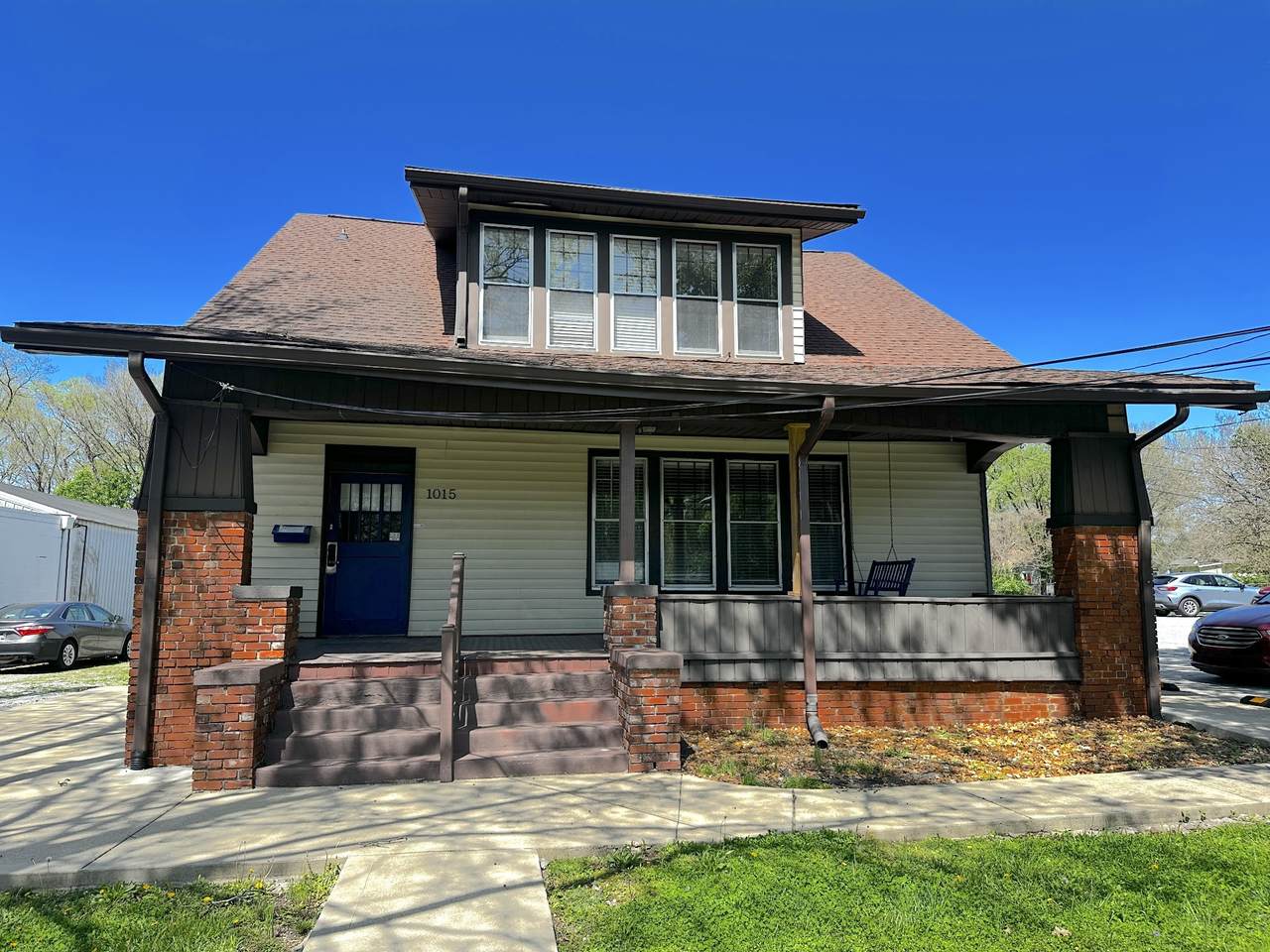 1015 Madison St - Photo 1