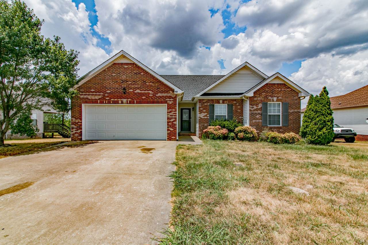 988 Chardea Ct - Photo 1