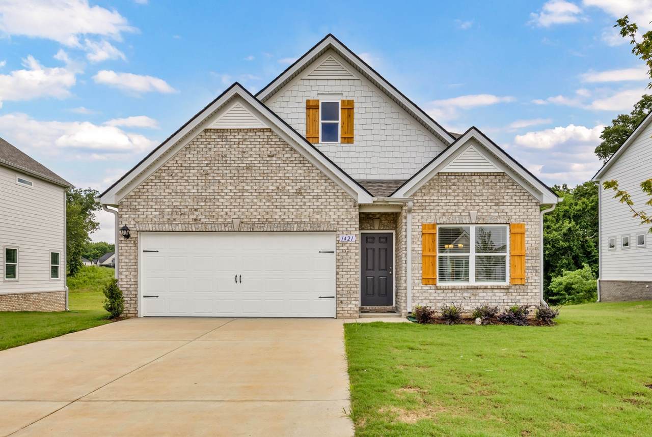 1421 English Oak Drive - Photo 1