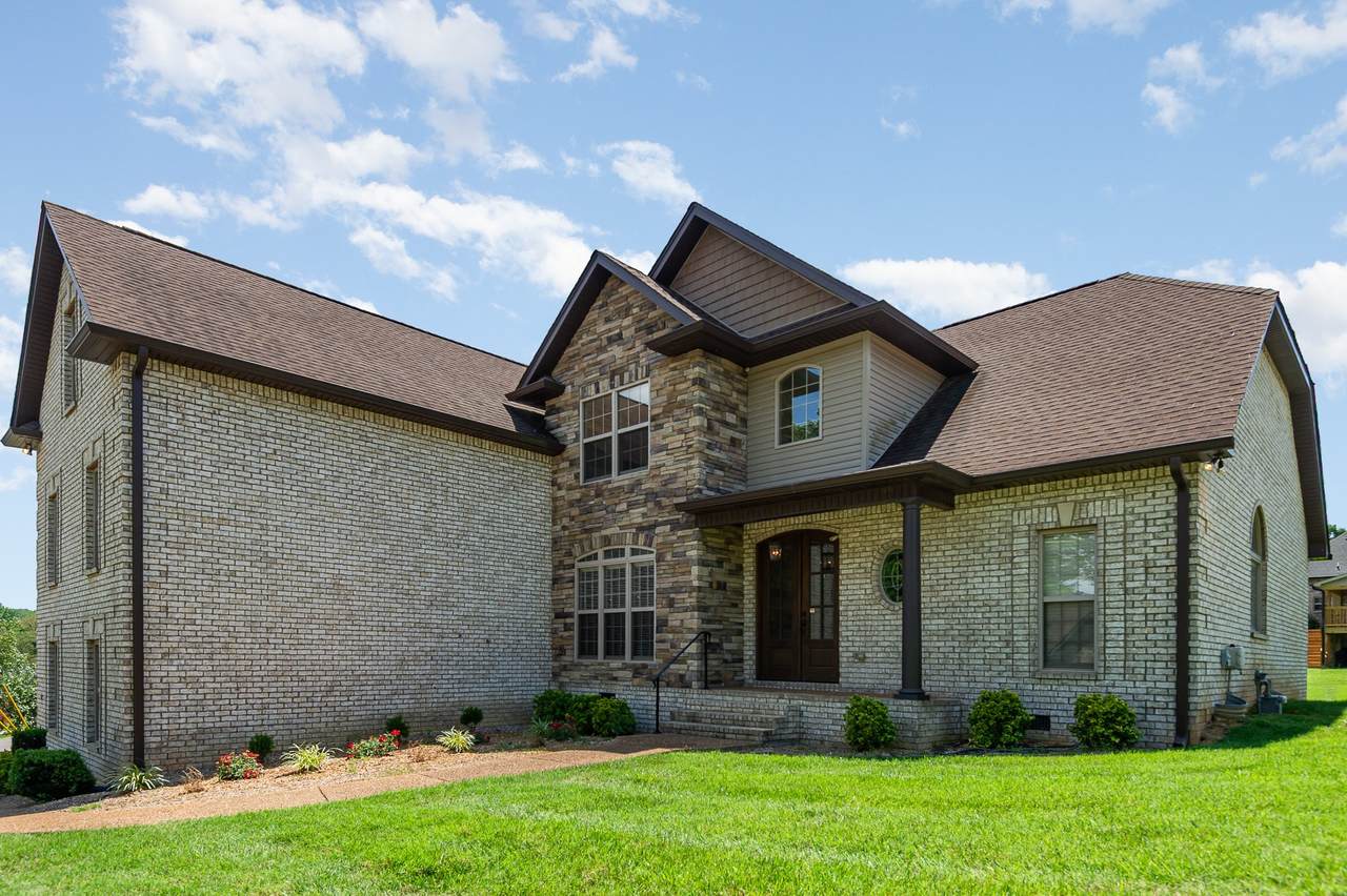 427 Fieldstone Dr - Photo 1