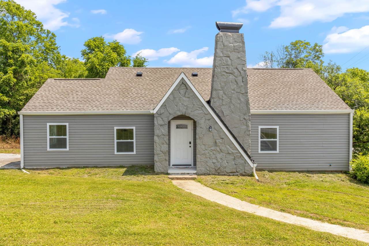 517 Ashland Terrace - Photo 1