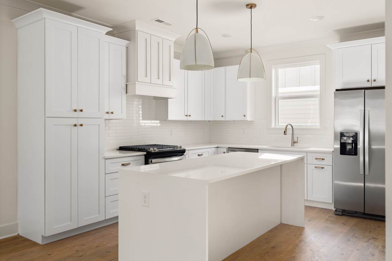 504 Edwin St - Photo 1