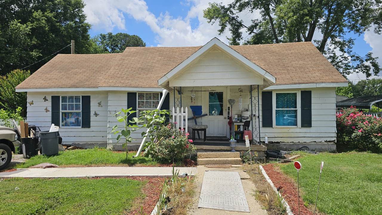 238 Linden St - Photo 1