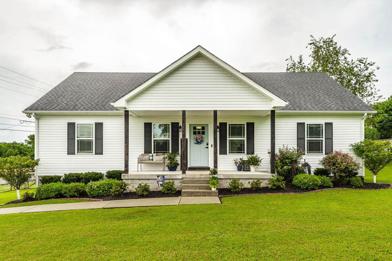 112 Hilltop Dr - Photo 1