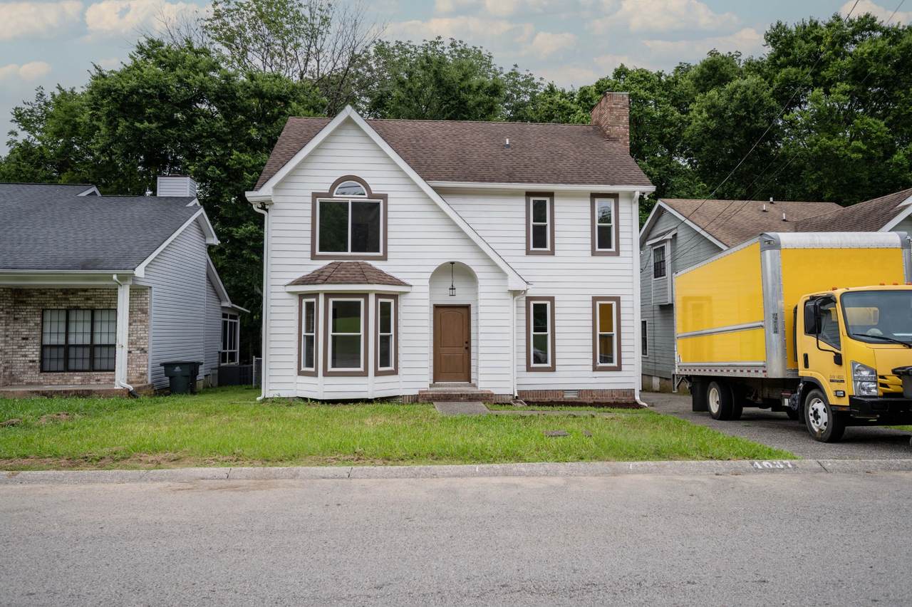 4037 Calumet Dr - Photo 1