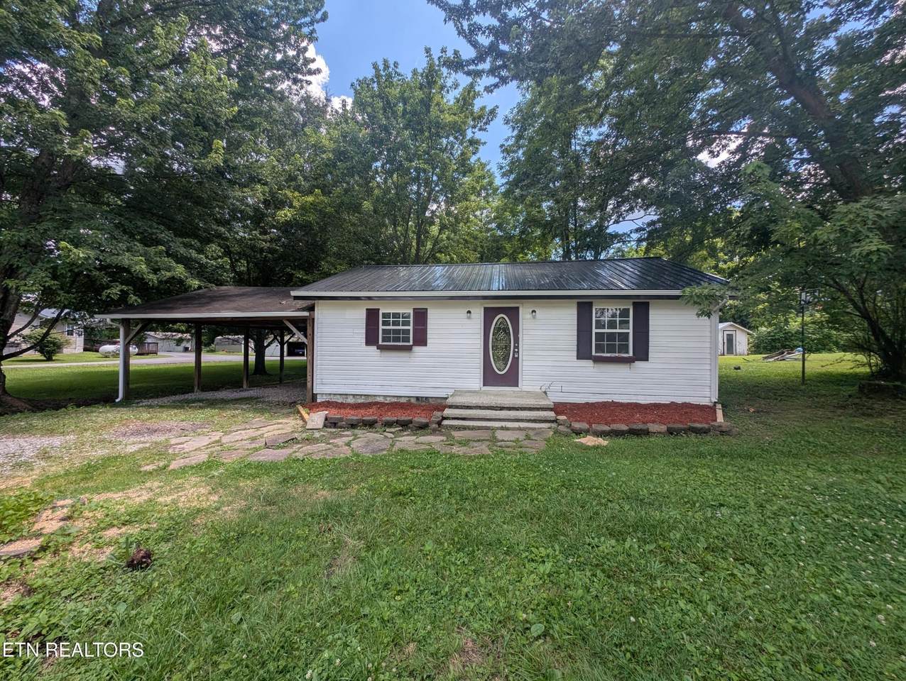 1014 Frank Campbell Rd - Photo 1