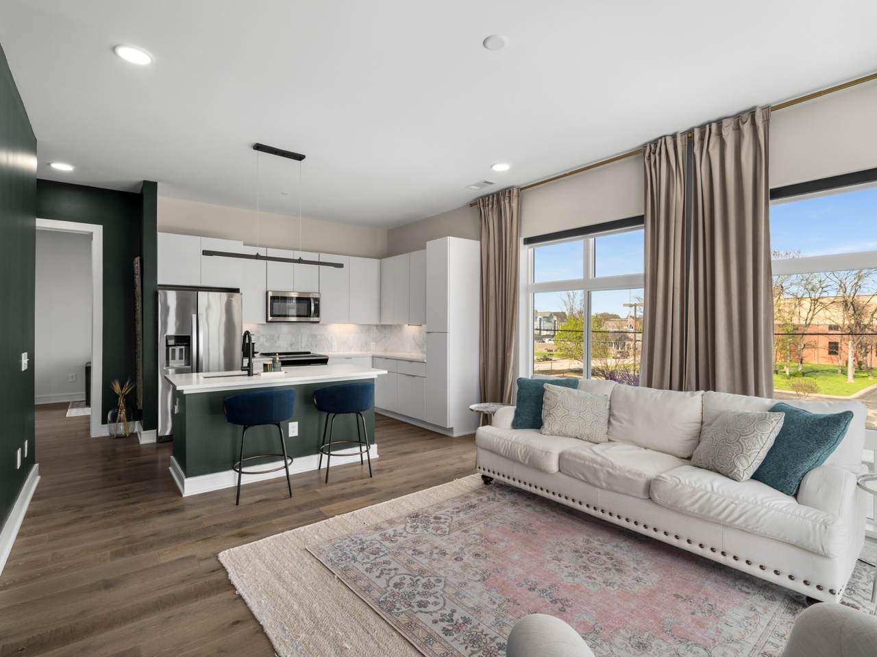 1125 10th Ave - Photo 1
