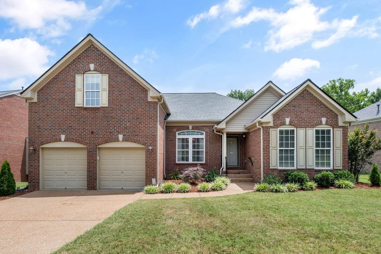 225 Cobblestone Lndg - Photo 1