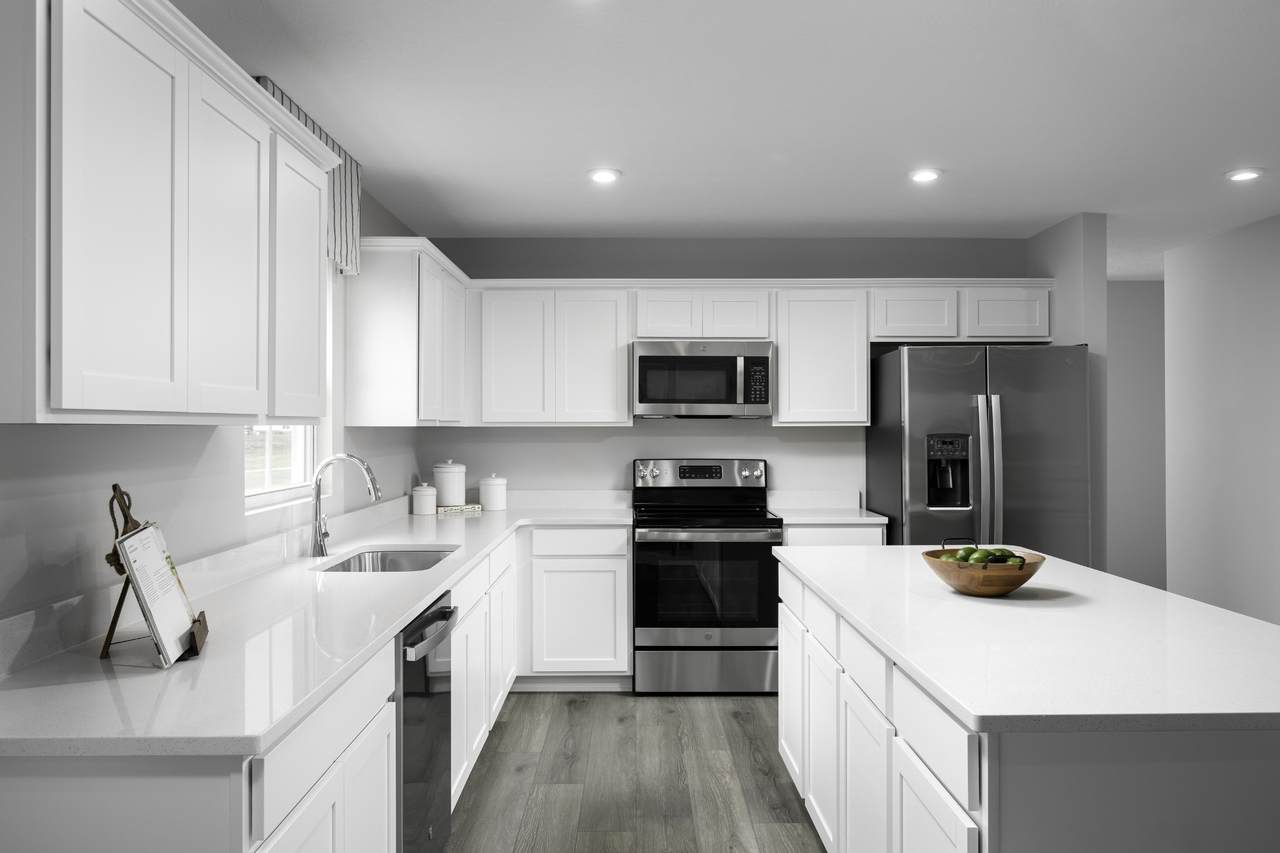 2540 Laurel Street - Photo 1