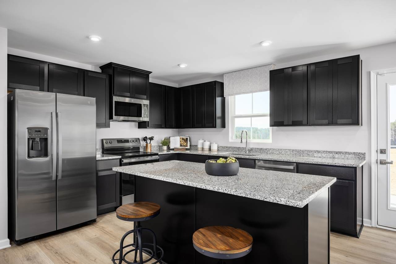 255 Laurel Street - Photo 1