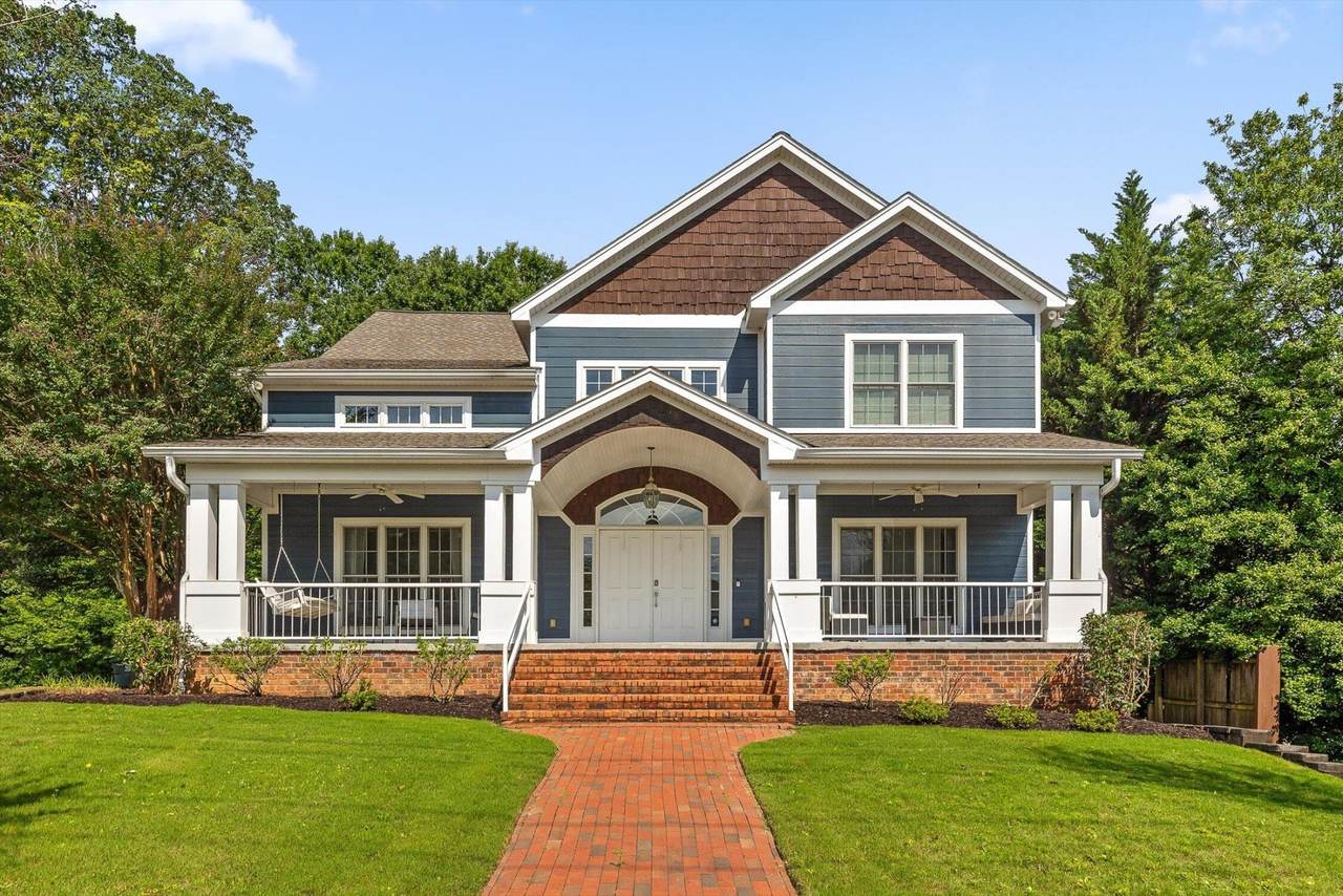 715 Forest Avenue - Photo 1
