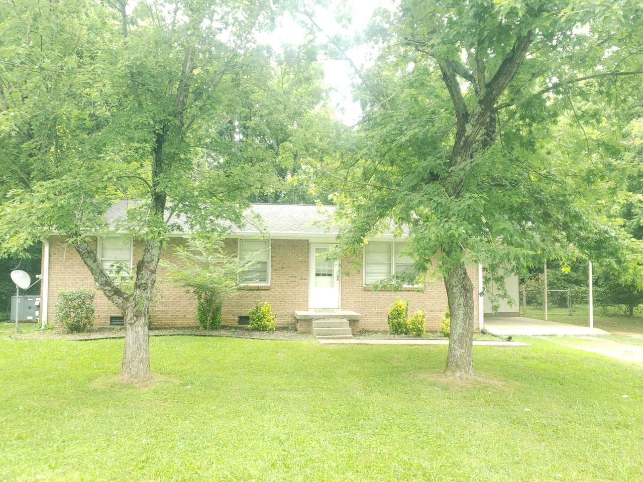 206 Highland Ave - Photo 1