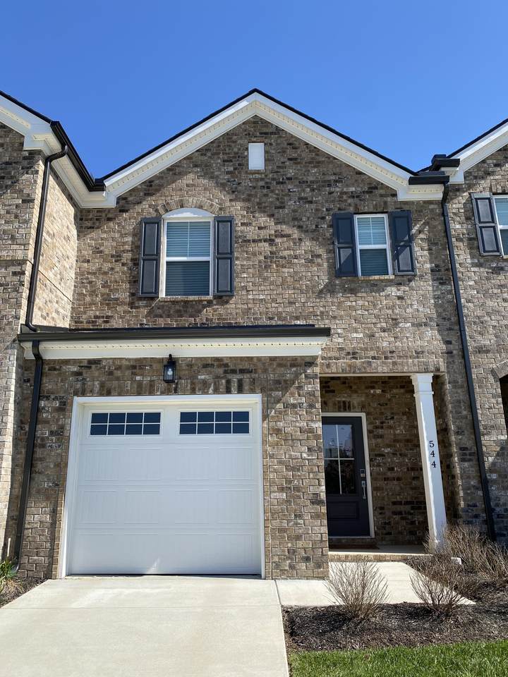 544 Becks Pl - Photo 1