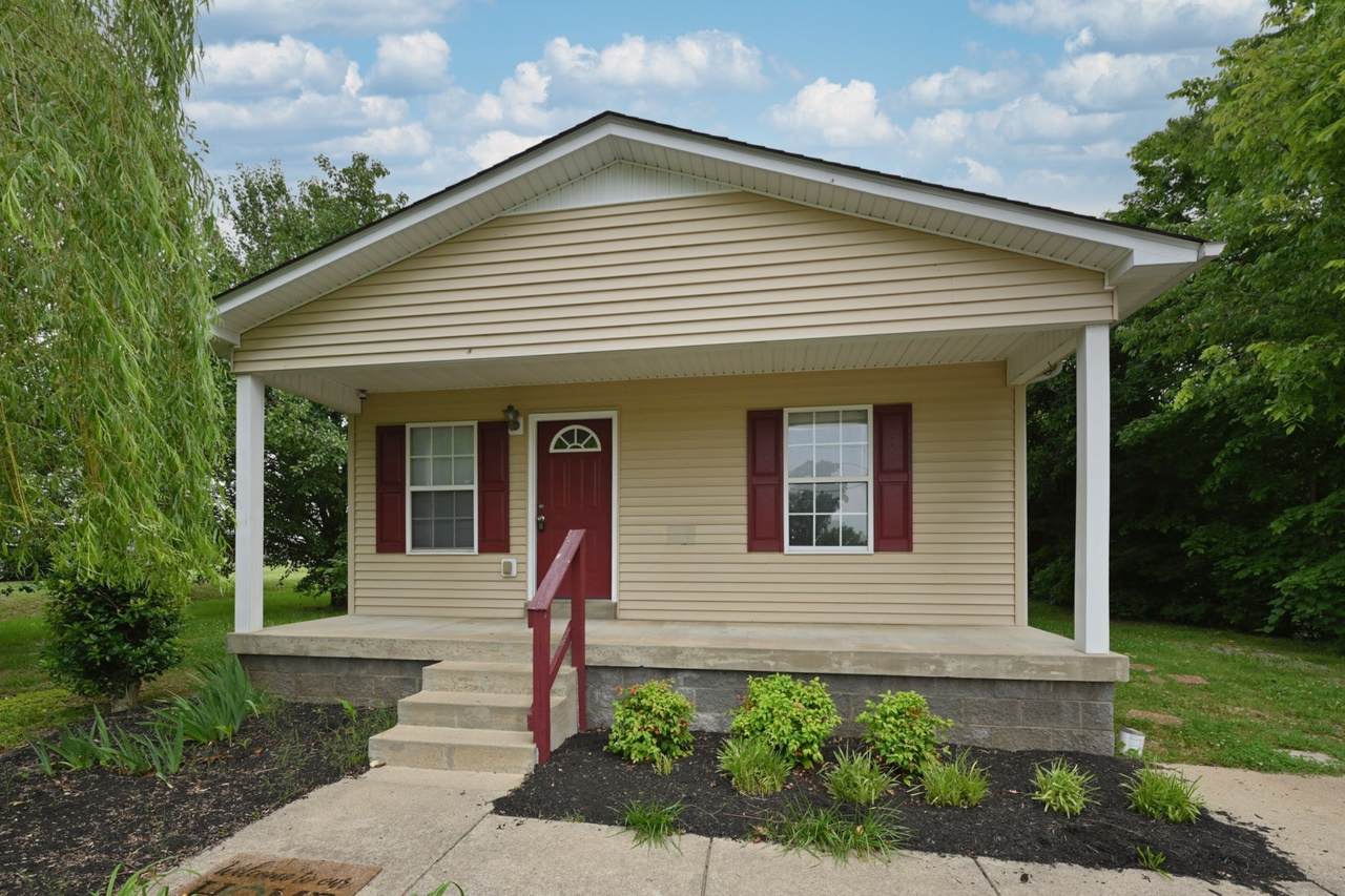 303 15th Ave - Photo 1