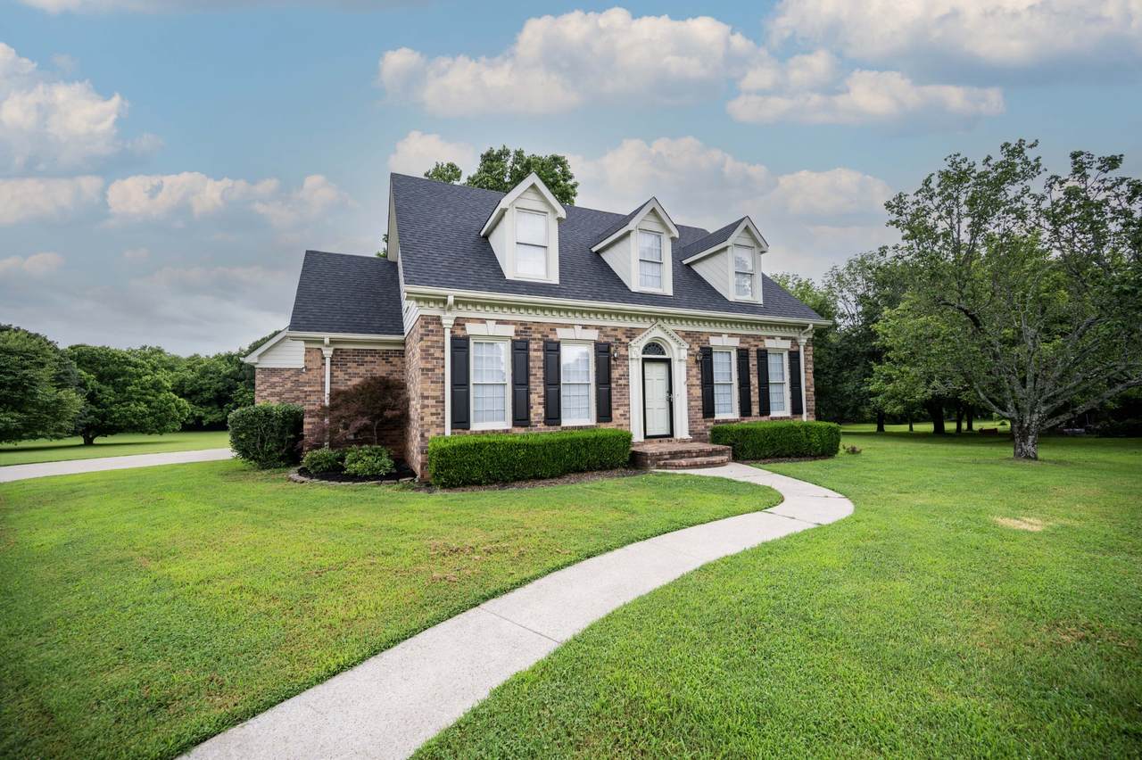 106 Rosewood Ct - Photo 1