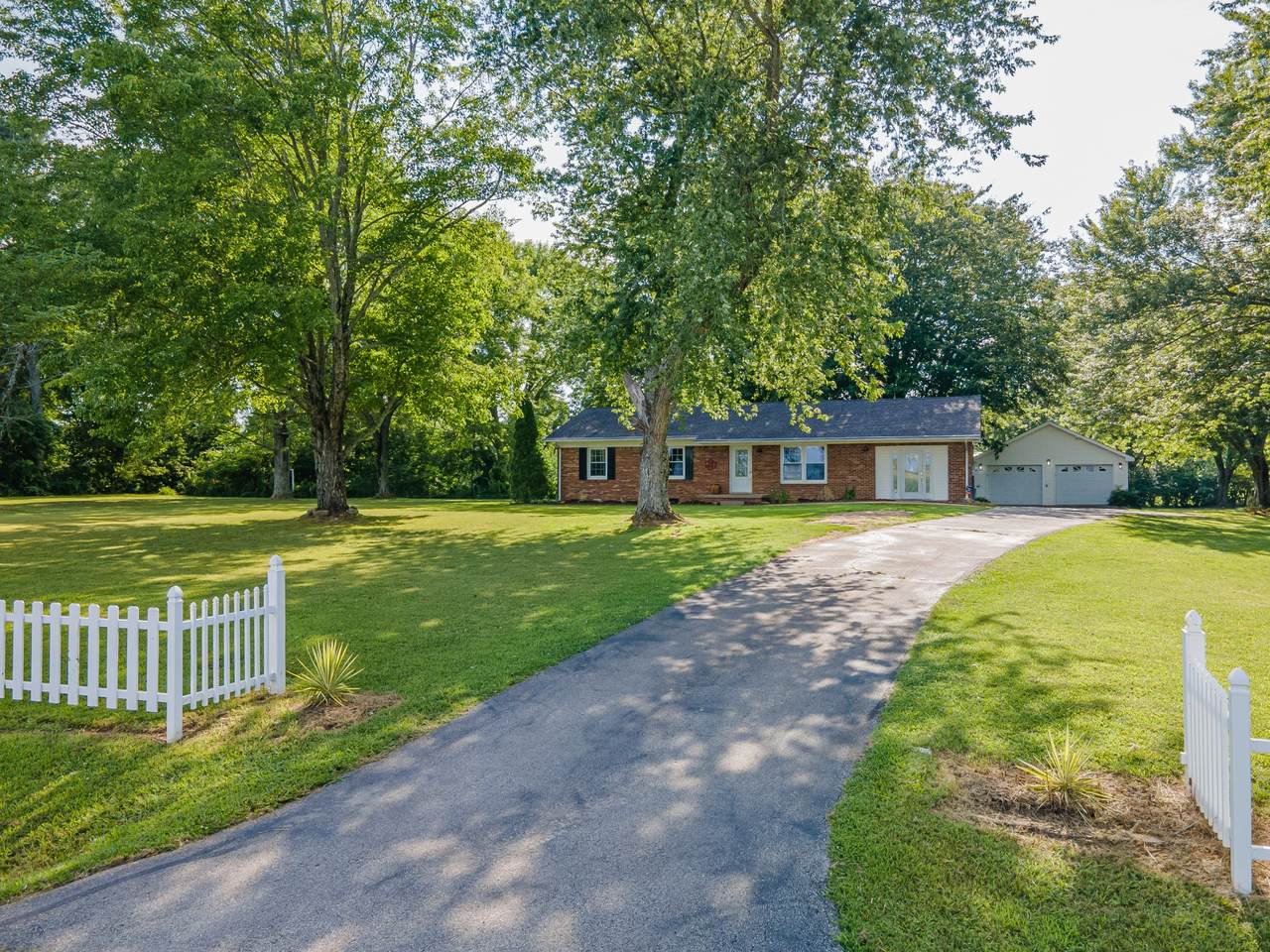 1150 Mattox Town Rd - Photo 1