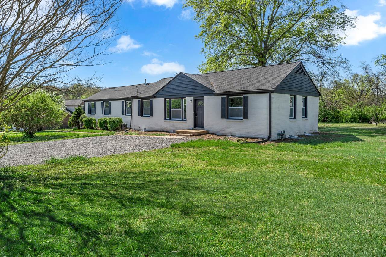 403 Kemper Dr - Photo 1