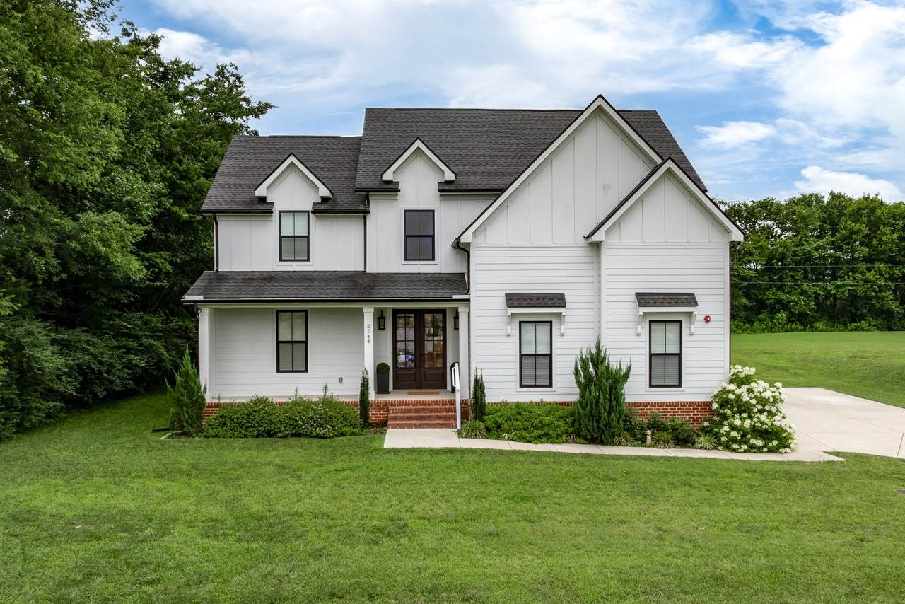 2744 Morrow Ln - Photo 1