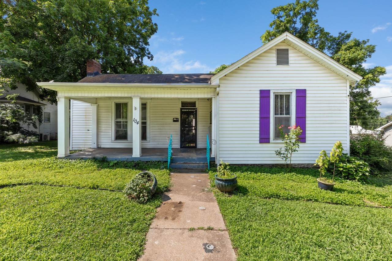 104 3rd Ave - Photo 1