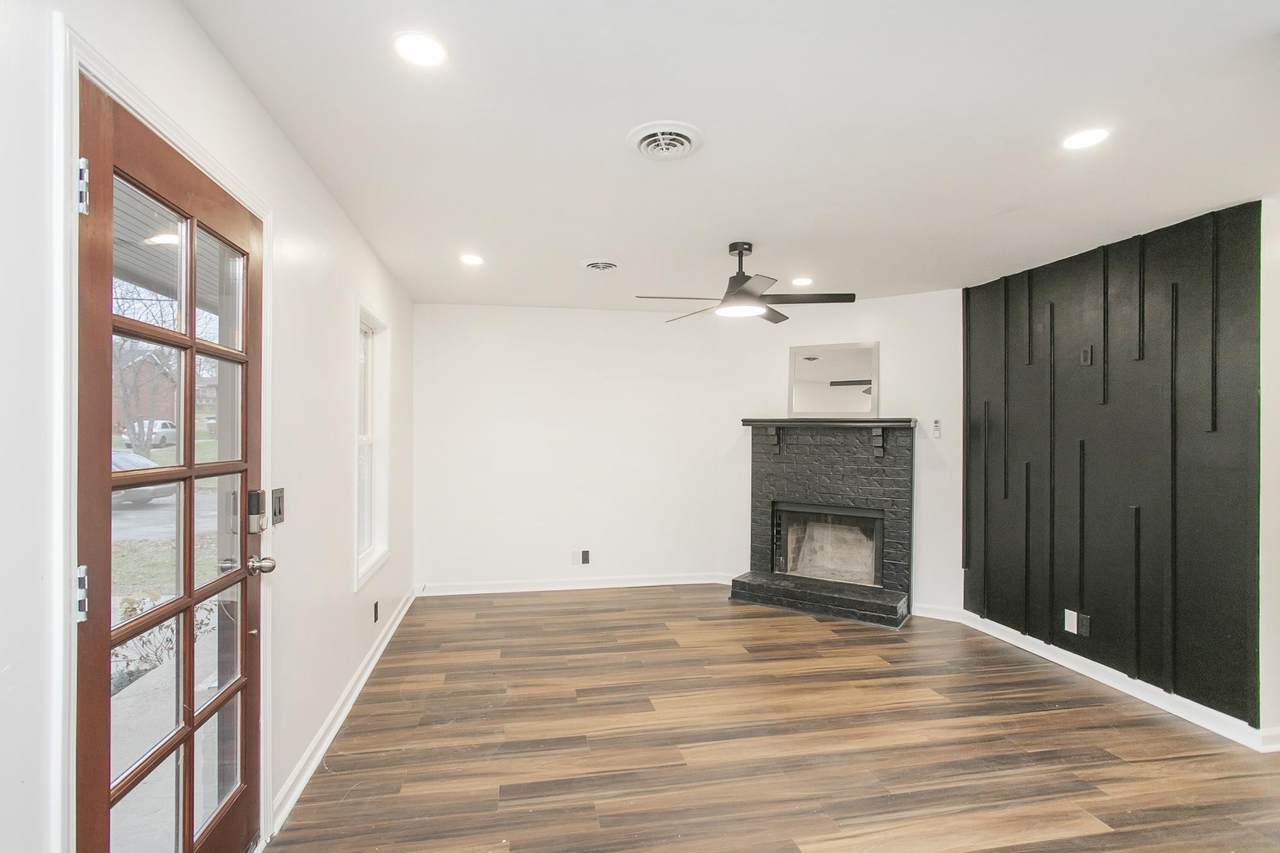 801 Charlie Pl - Photo 1