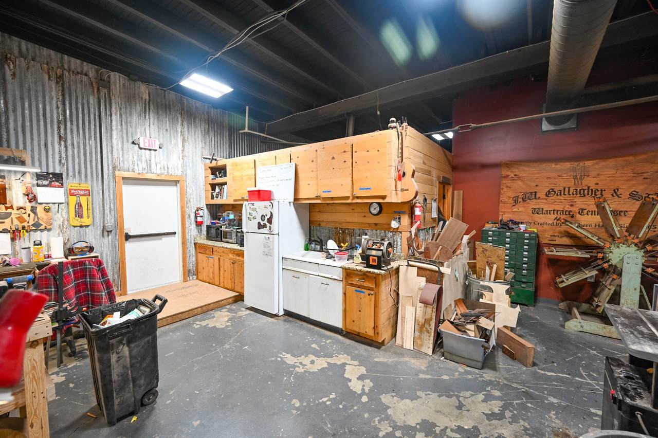 https://bt-photos.global.ssl.fastly.net/nashville/1280_boomver_1_RTC2929907-1.jpg